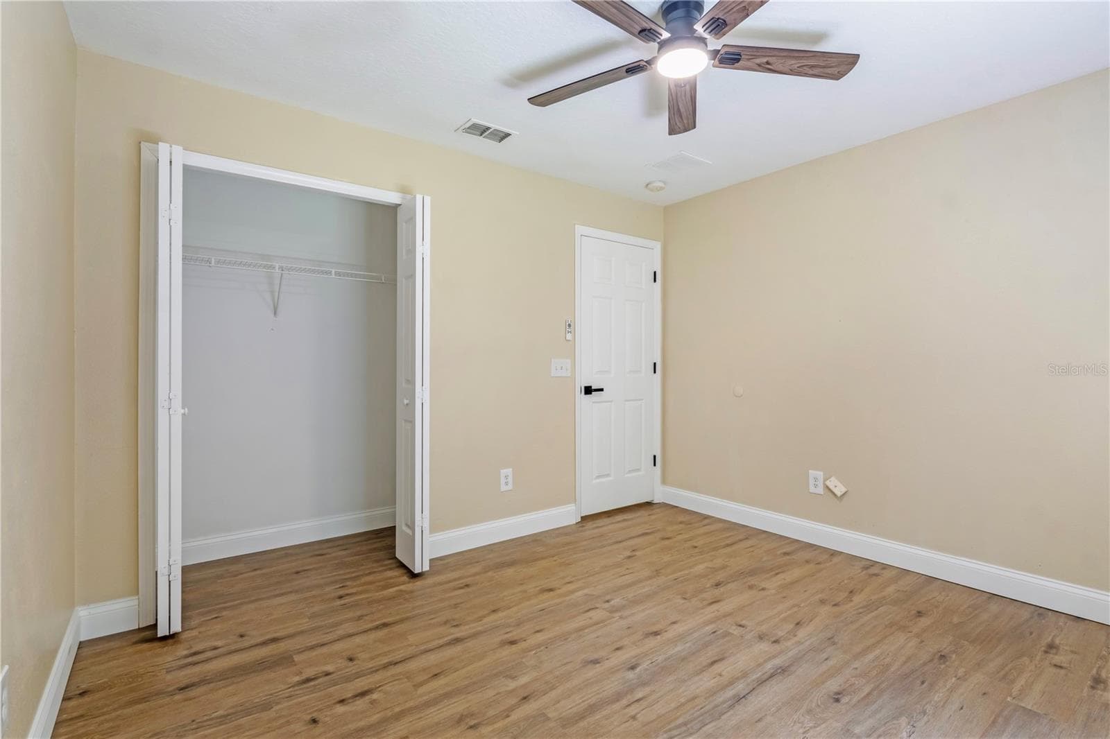 Single Family Residence at 1260 2ND ST, ORANGE CITY, photo 20 of 33