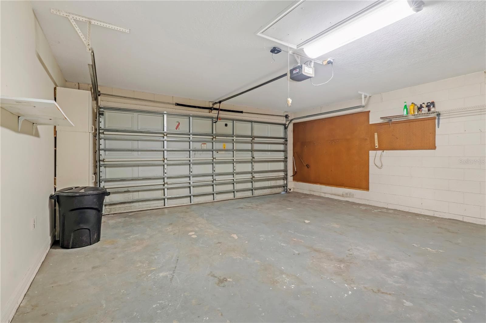 Single Family Residence at 1260 2ND ST, ORANGE CITY, photo 27 of 33