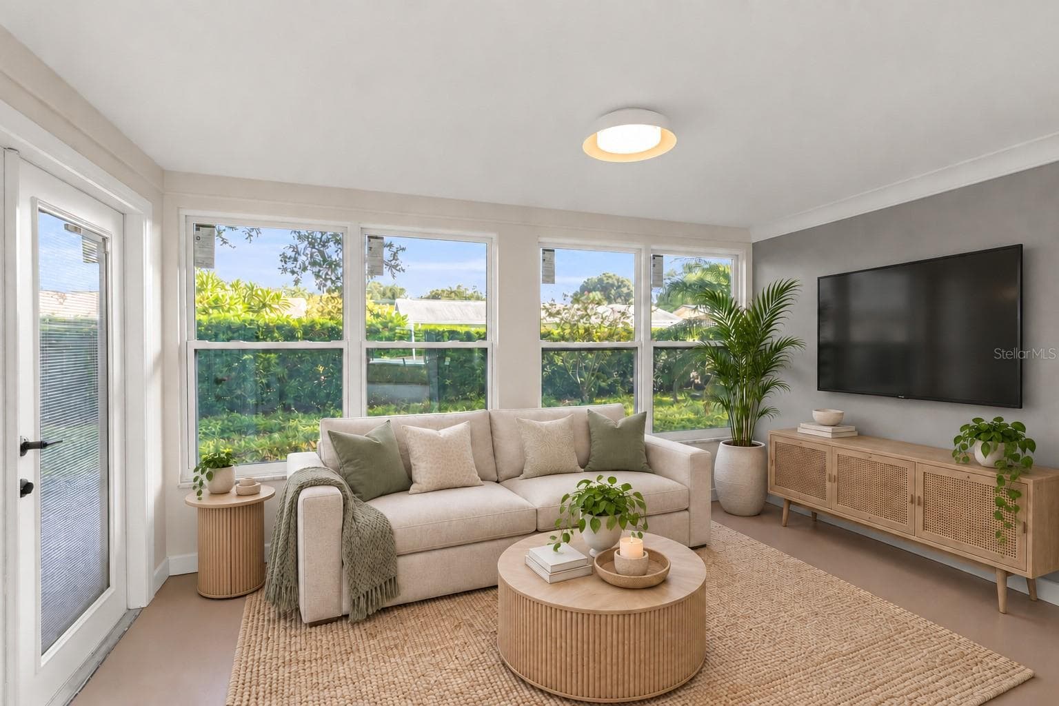 Single Family Residence at 2040 FOREST DR, CLEARWATER, photo 21 of 24