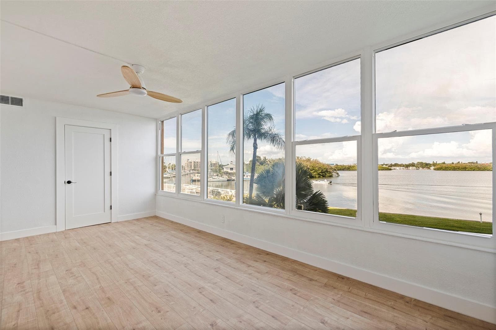 Condominium at 1847 SHORE DR S #202, SOUTH PASADENA, photo 11 of 47