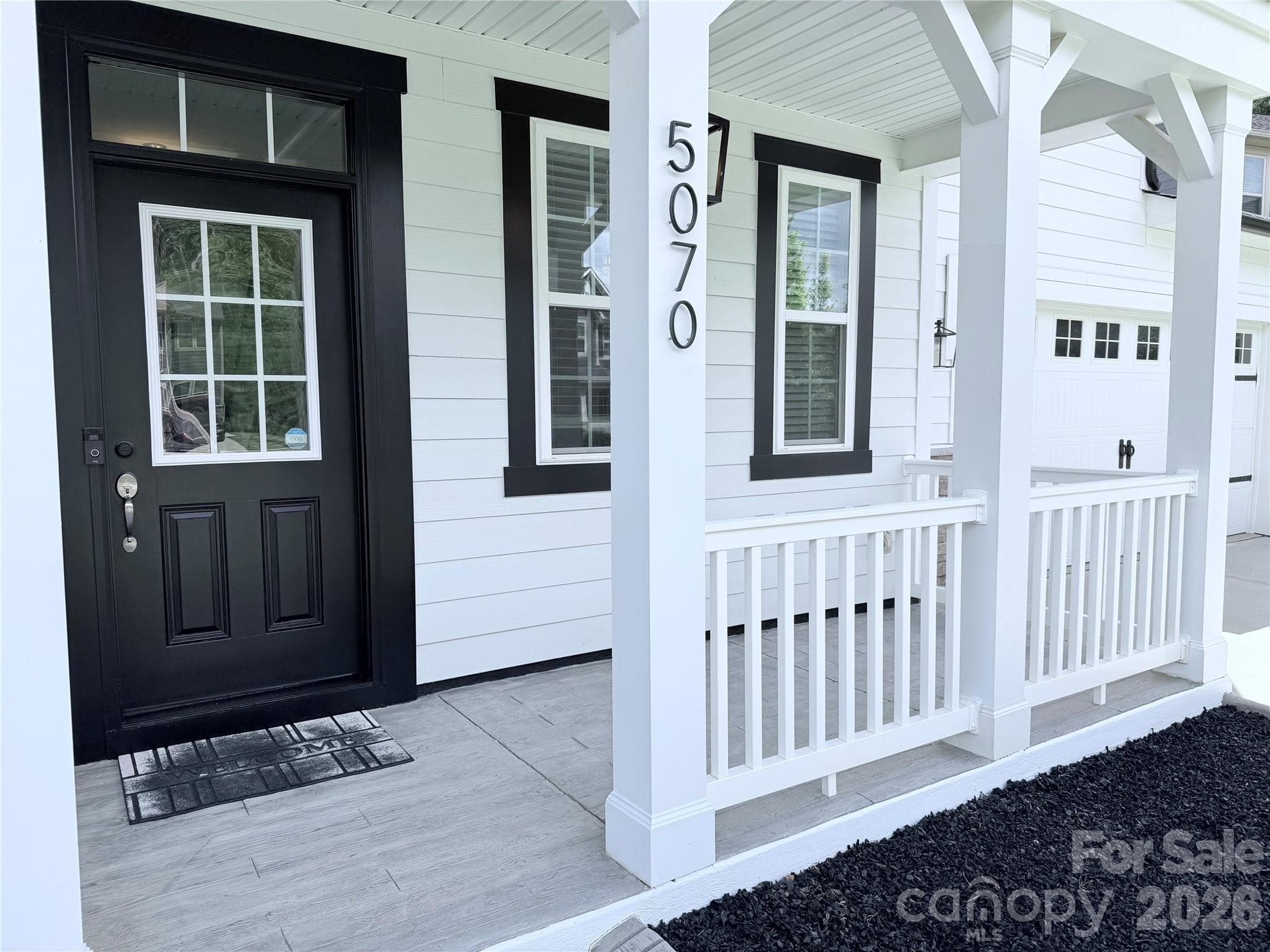 Stamped concrete front porch - 5070 Watersail Way, Lake Wylie