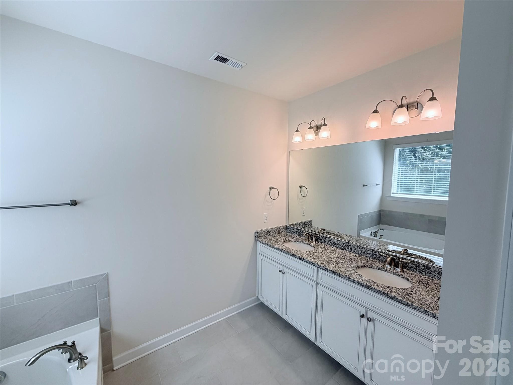 Primary Bath - 5070 Watersail Way, Lake Wylie