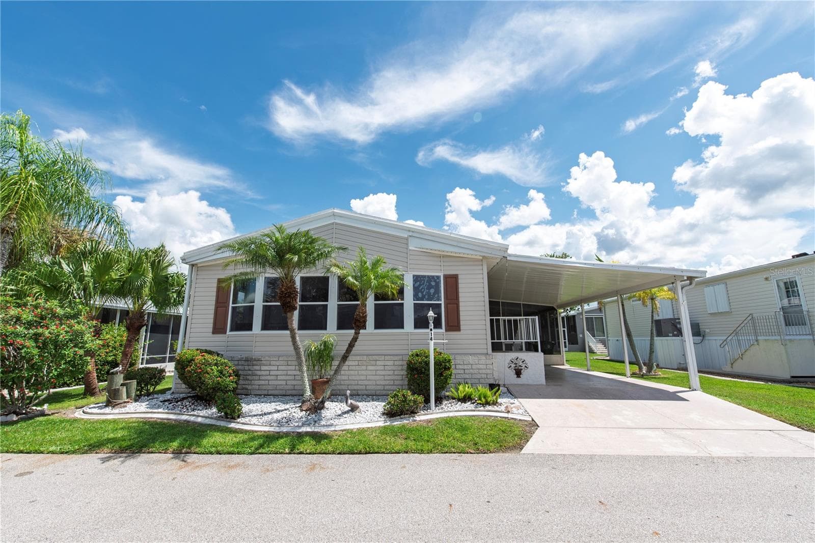 Front 14 Holland - 14 HOLLAND DR, PUNTA GORDA