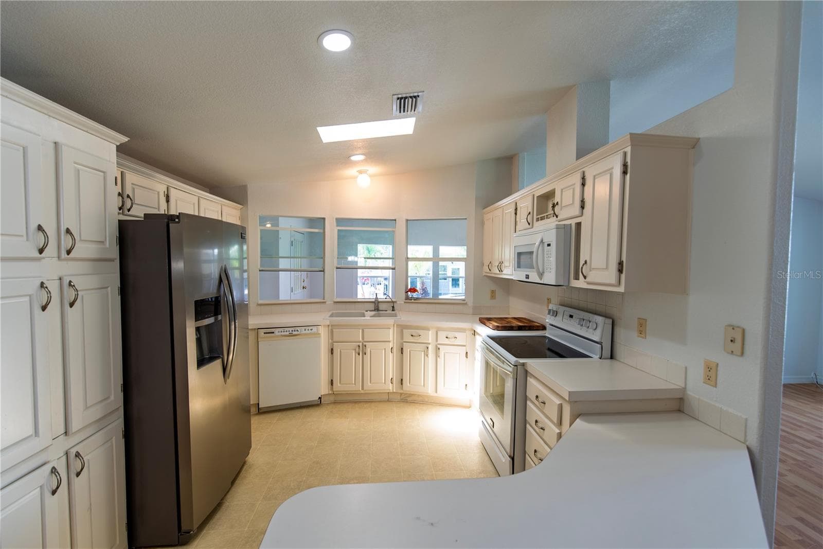 Kitchen - 14 HOLLAND DR, PUNTA GORDA
