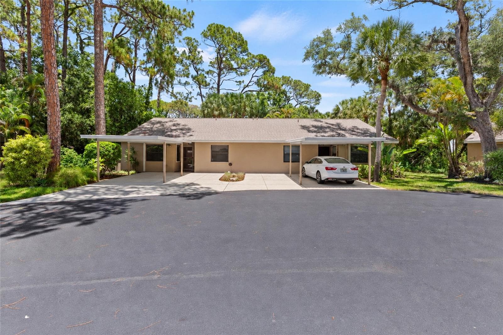 Condominium at 4845 VILLAGE GARDENS DR #177, SARASOTA, photo 3 of 27