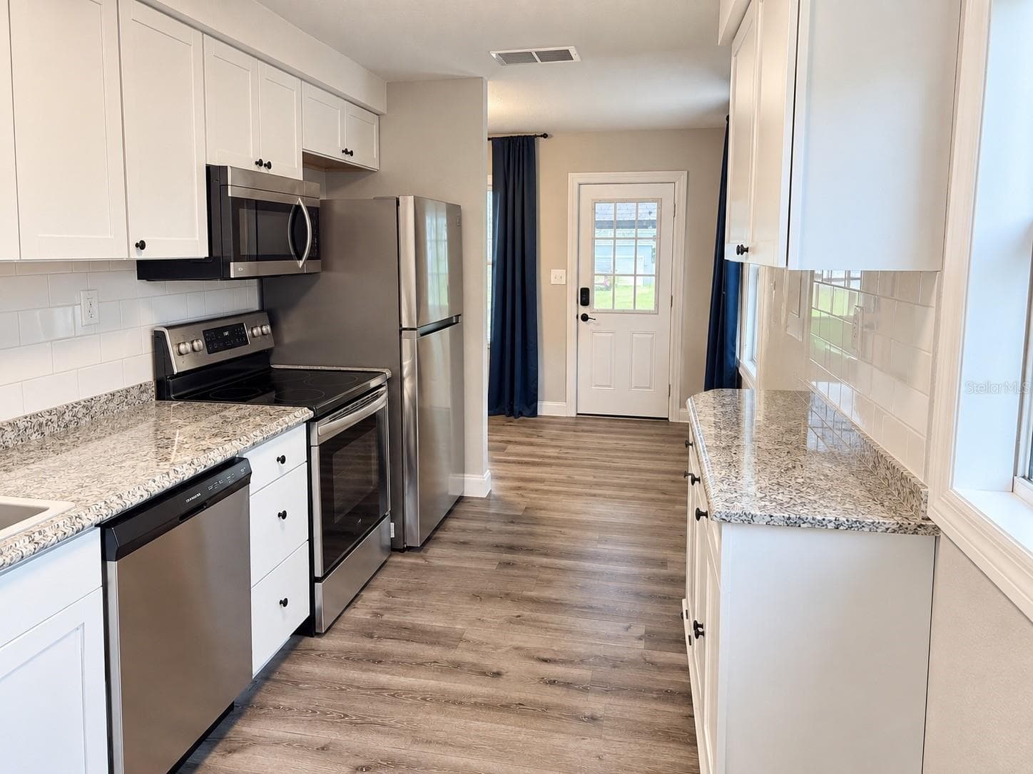 Single Family Residence at 11110 HACKNEY DR, RIVERVIEW, photo 6 of 37
