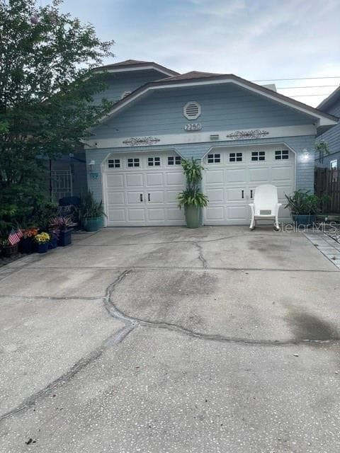 Single Family Residence at 2250 SPRINGWOOD CIR W, CLEARWATER, photo 2 of 58