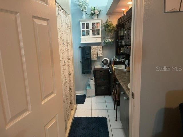 En suite bathroom - 2250 SPRINGWOOD CIR W, CLEARWATER