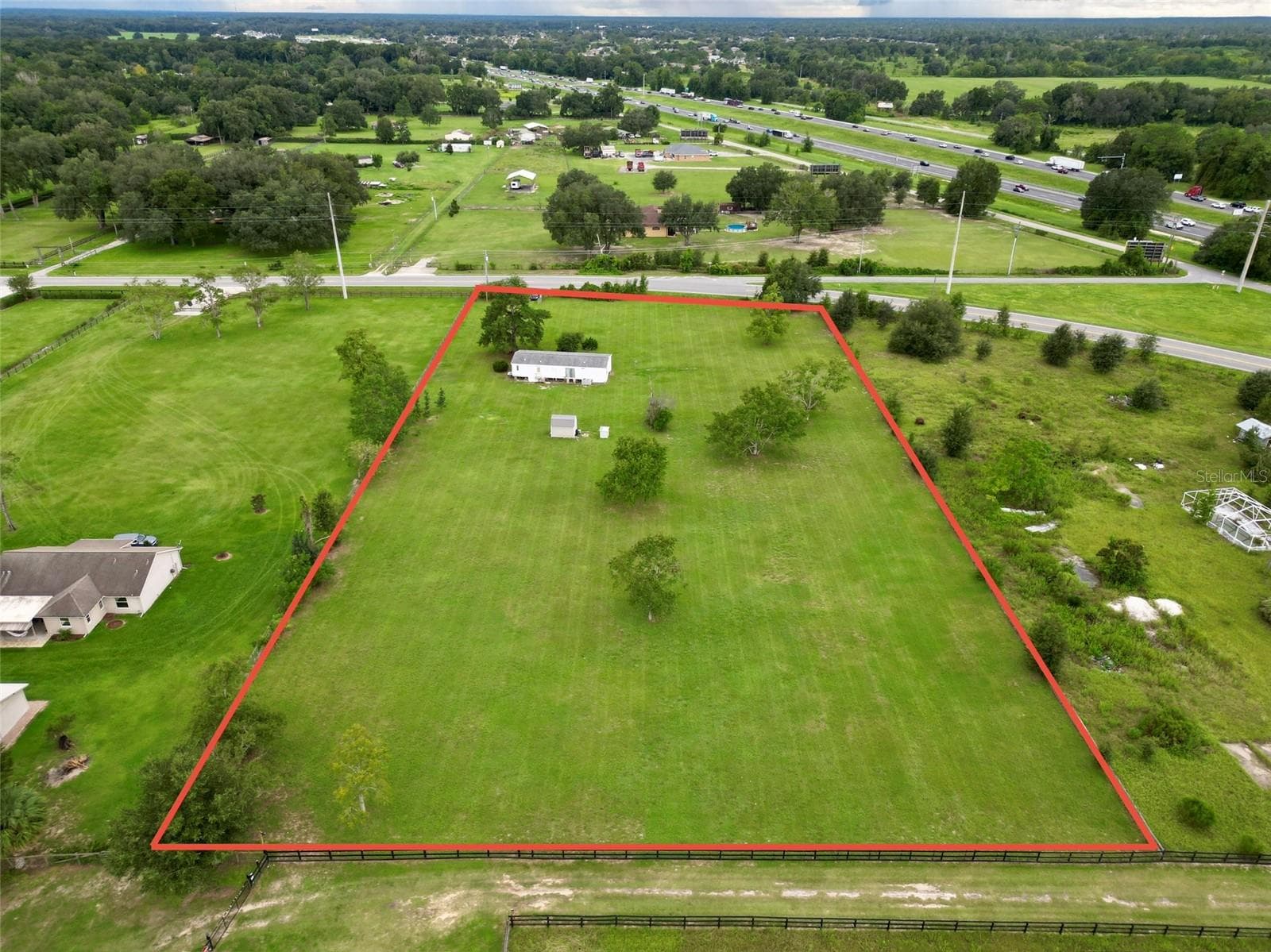 Manufactured Home at 1401 SW 145TH ST, OCALA, photo 4 of 33