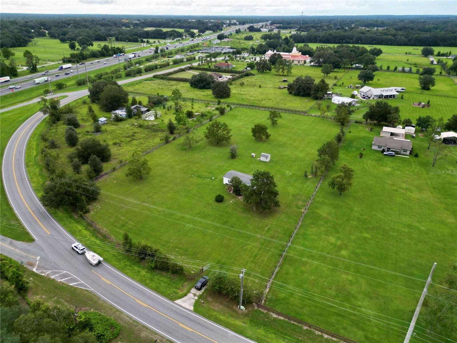 Manufactured Home at 1401 SW 145TH ST, OCALA, photo 5 of 33