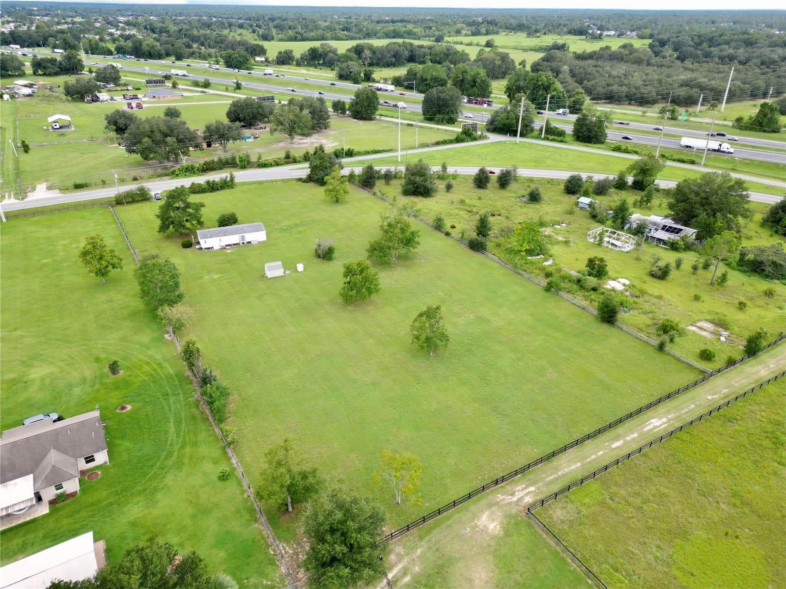 Manufactured Home at 1401 SW 145TH ST, OCALA, photo 6 of 33