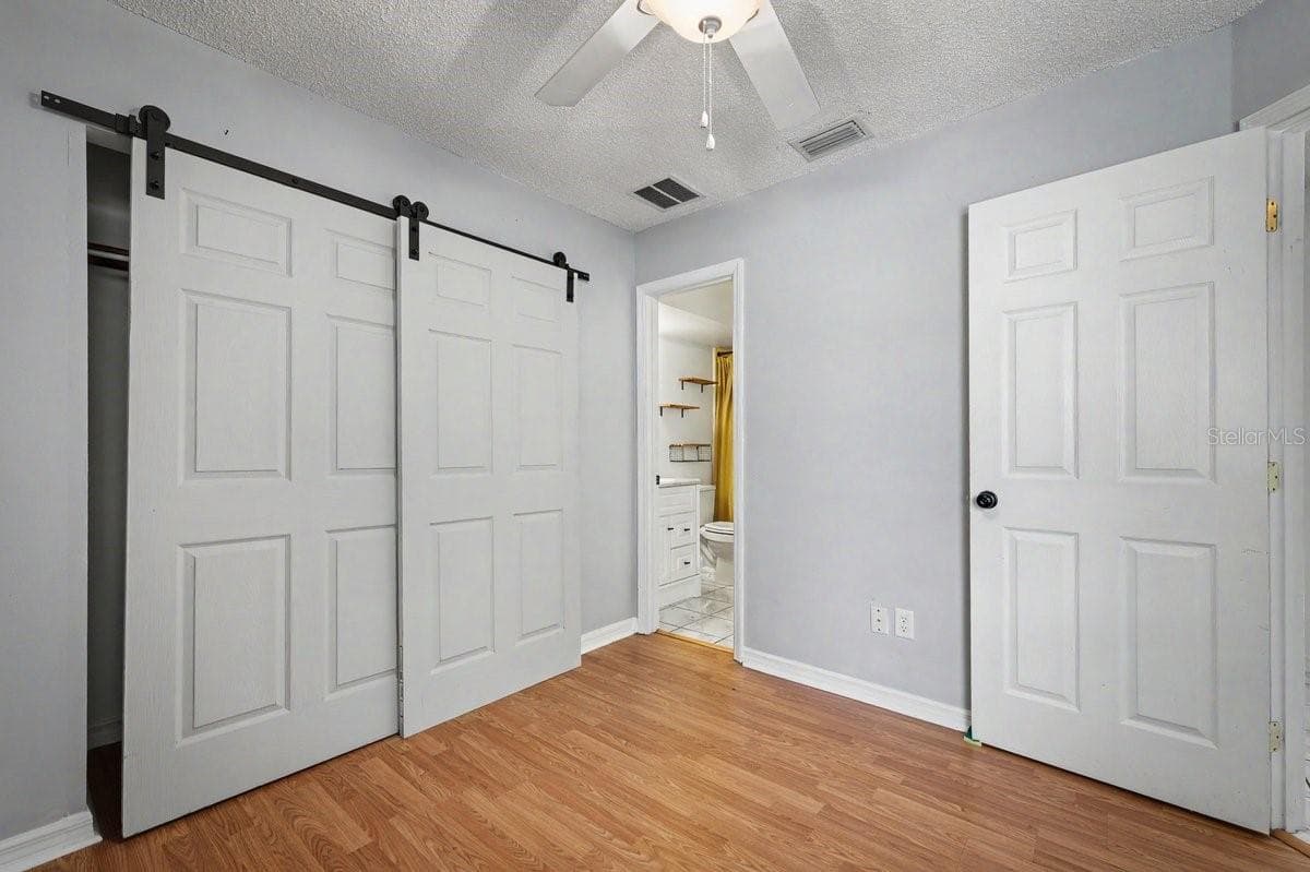 Townhouse at 4574 WANDERING OAKS CT, JACKSONVILLE, photo 16 of 35
