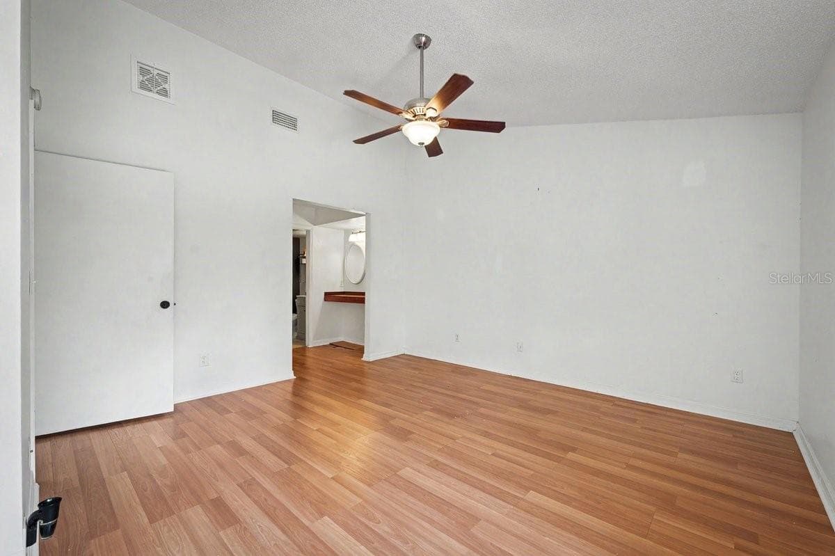 Townhouse at 4574 WANDERING OAKS CT, JACKSONVILLE, photo 19 of 35