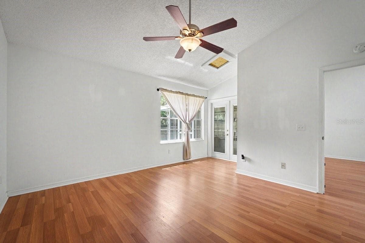 Townhouse at 4574 WANDERING OAKS CT, JACKSONVILLE, photo 22 of 35