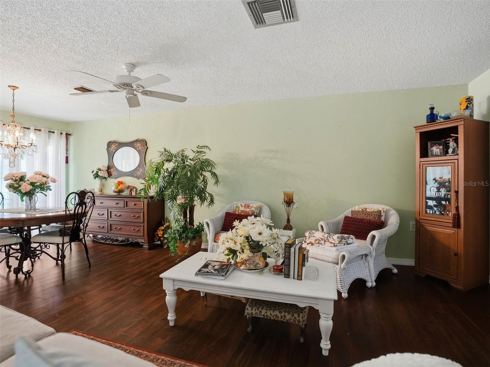 Single Family Residence at 8215 SAN FELIPE CT, PORT RICHEY, photo 6 of 51