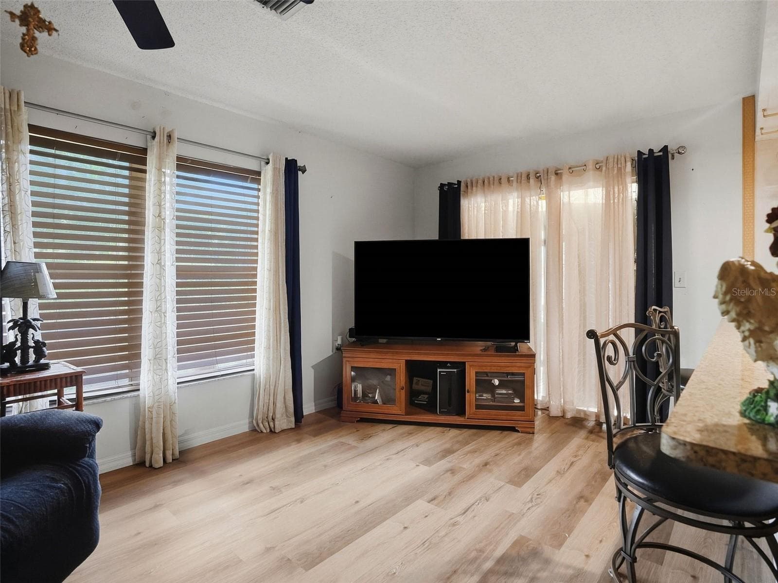 Single Family Residence at 8215 SAN FELIPE CT, PORT RICHEY, photo 10 of 51