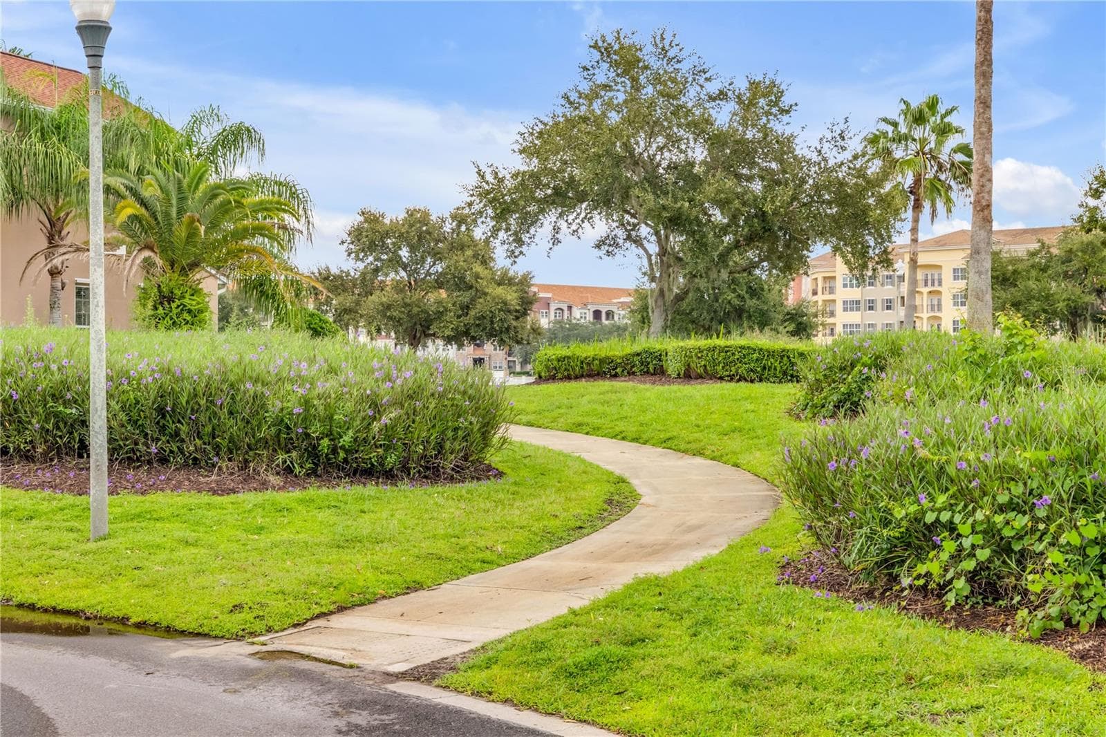 Walking trail to the Towne Center - 3580 CASALTA CIR, NEW SMYRNA BEACH