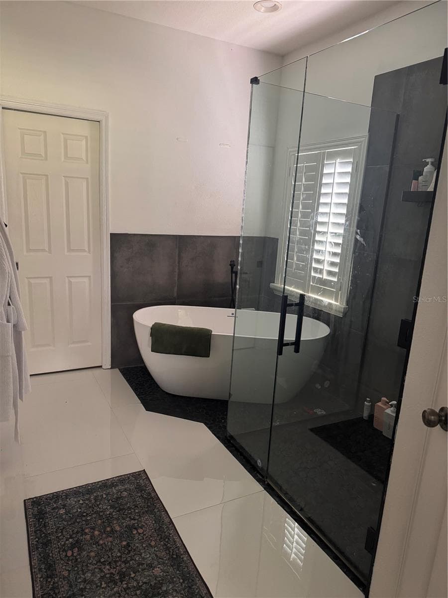 Single Family Residence at 1322 EMERALD HILL WAY, VALRICO, photo 13 of 29