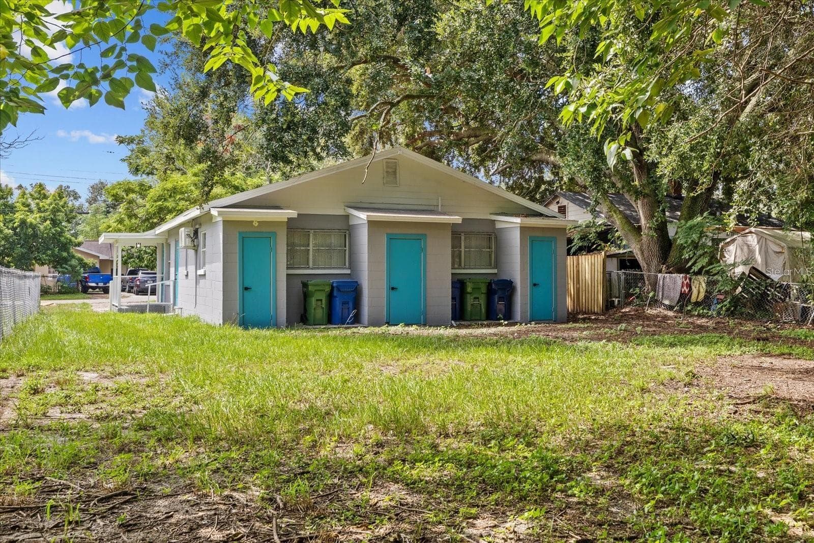 Duplex at 405 AVENUE M NE, WINTER HAVEN, photo 9 of 13