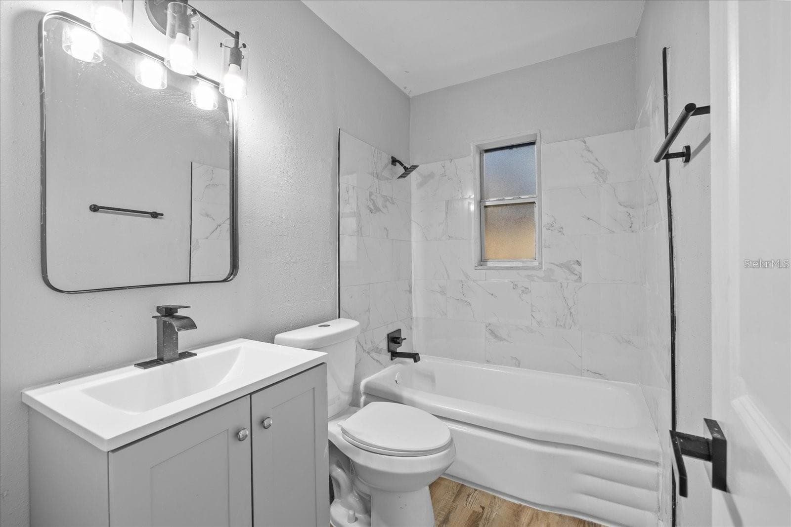 Duplex at 405 AVENUE M NE, WINTER HAVEN, photo 12 of 13