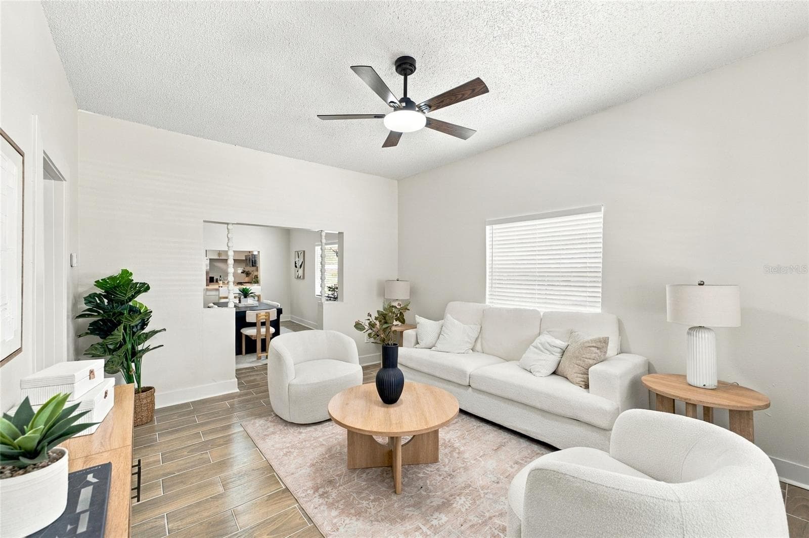 Single Family Residence at 2217 CORRINE ST, TAMPA, photo 4 of 60