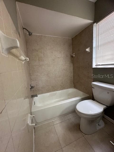 Half Duplex at 8206 ELMER ST #B, TAMPA, photo 7 of 8
