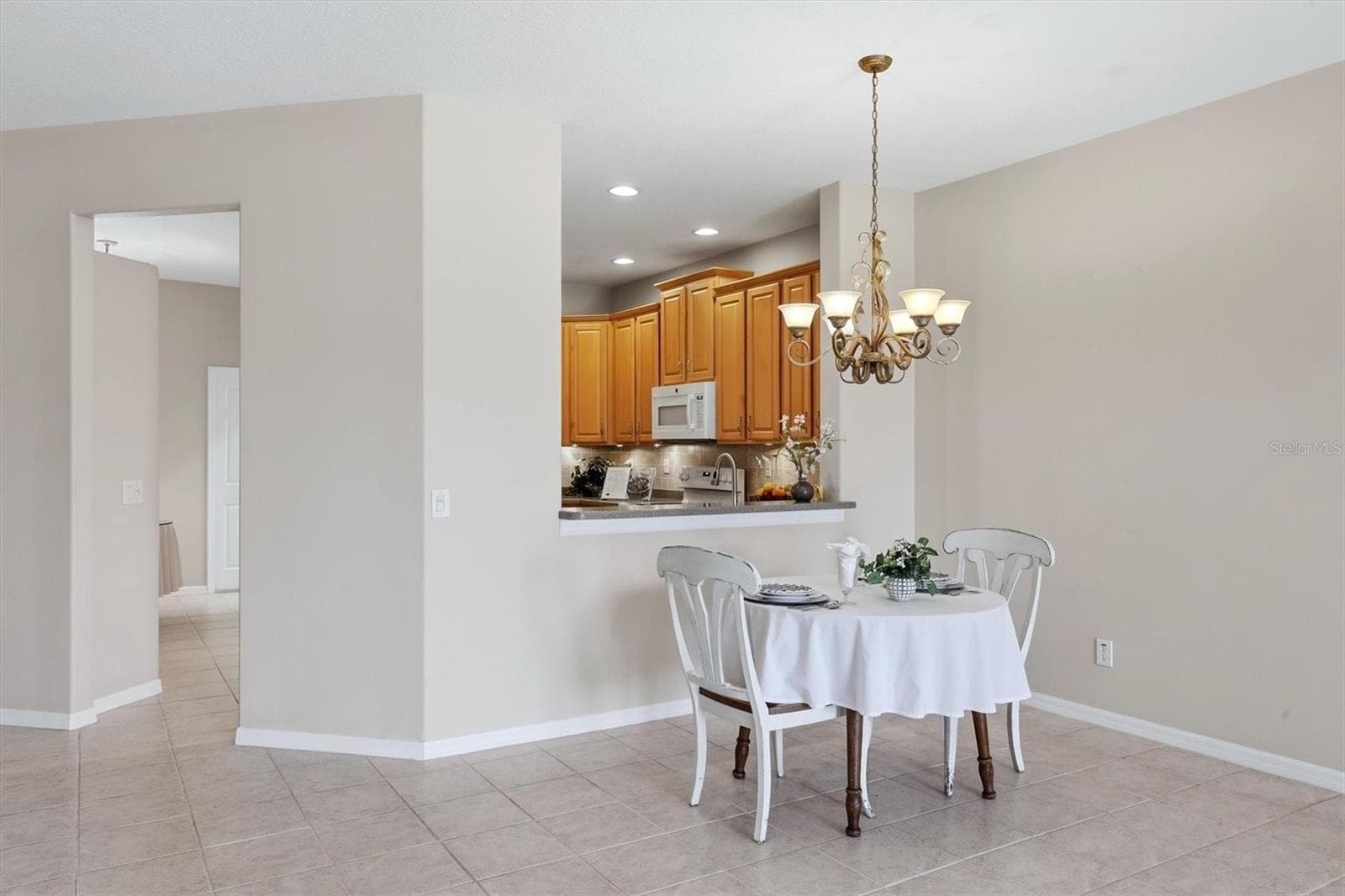 Living Area - 8138 VICTORIA FALLS CIR, SARASOTA
