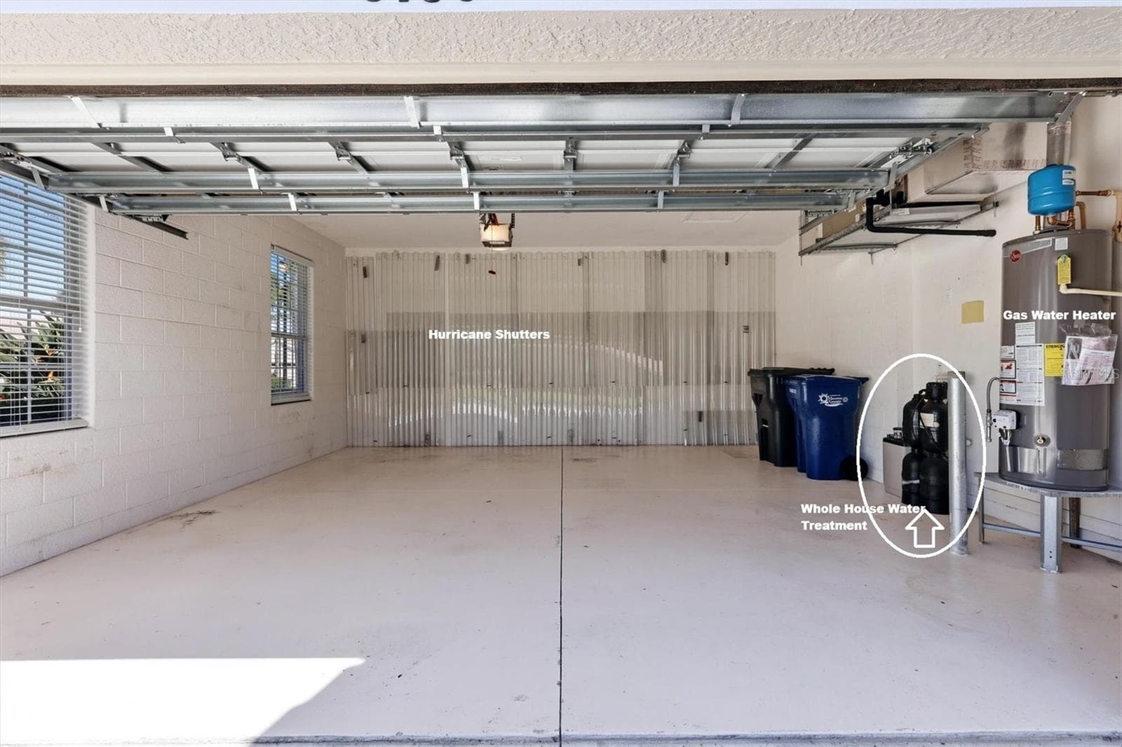 Garage - 8138 VICTORIA FALLS CIR, SARASOTA