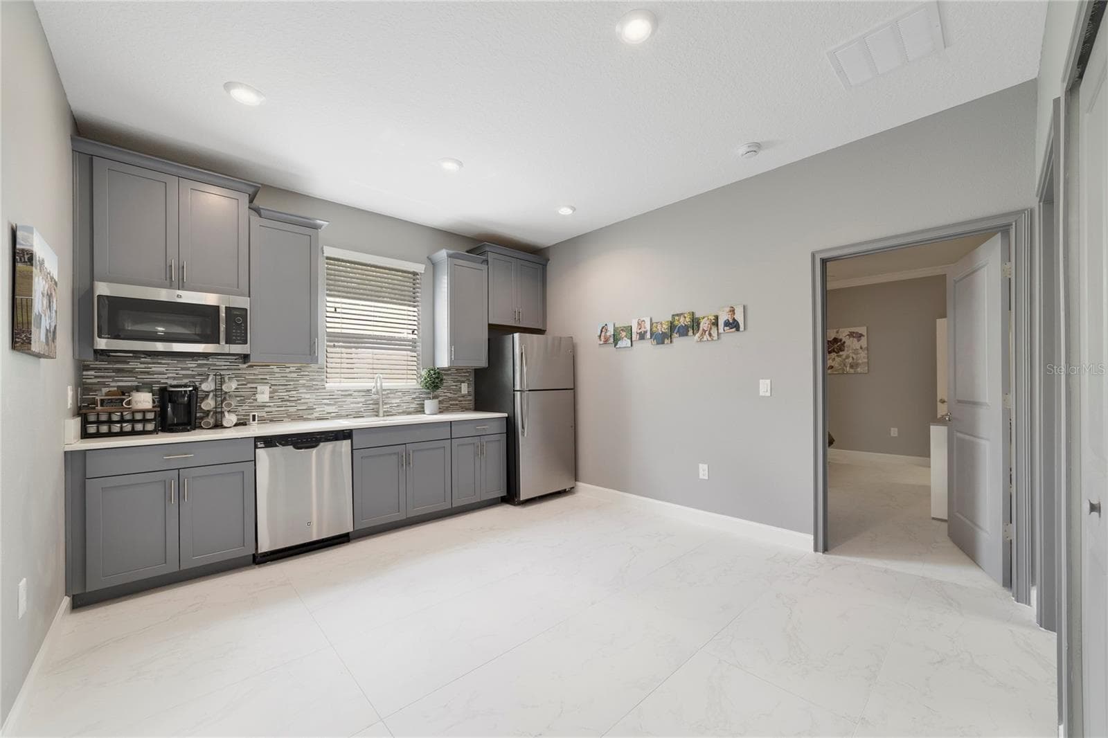 In-Law Suite Kitchen. - 1456 MICKELSON CT, DAVENPORT