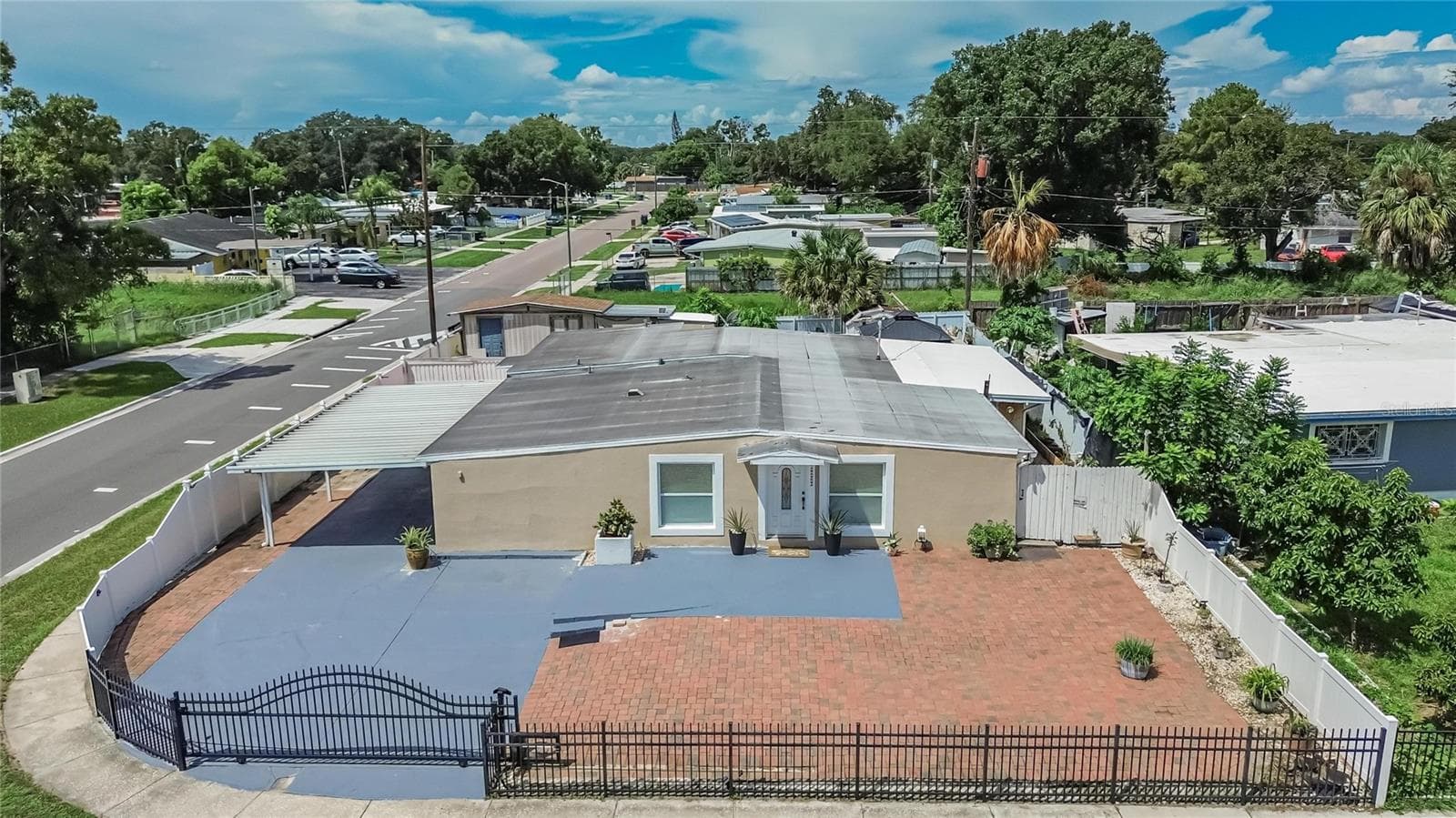 Single Family Residence at 1727 WAIKIKI WAY, TAMPA, photo 59 of 62