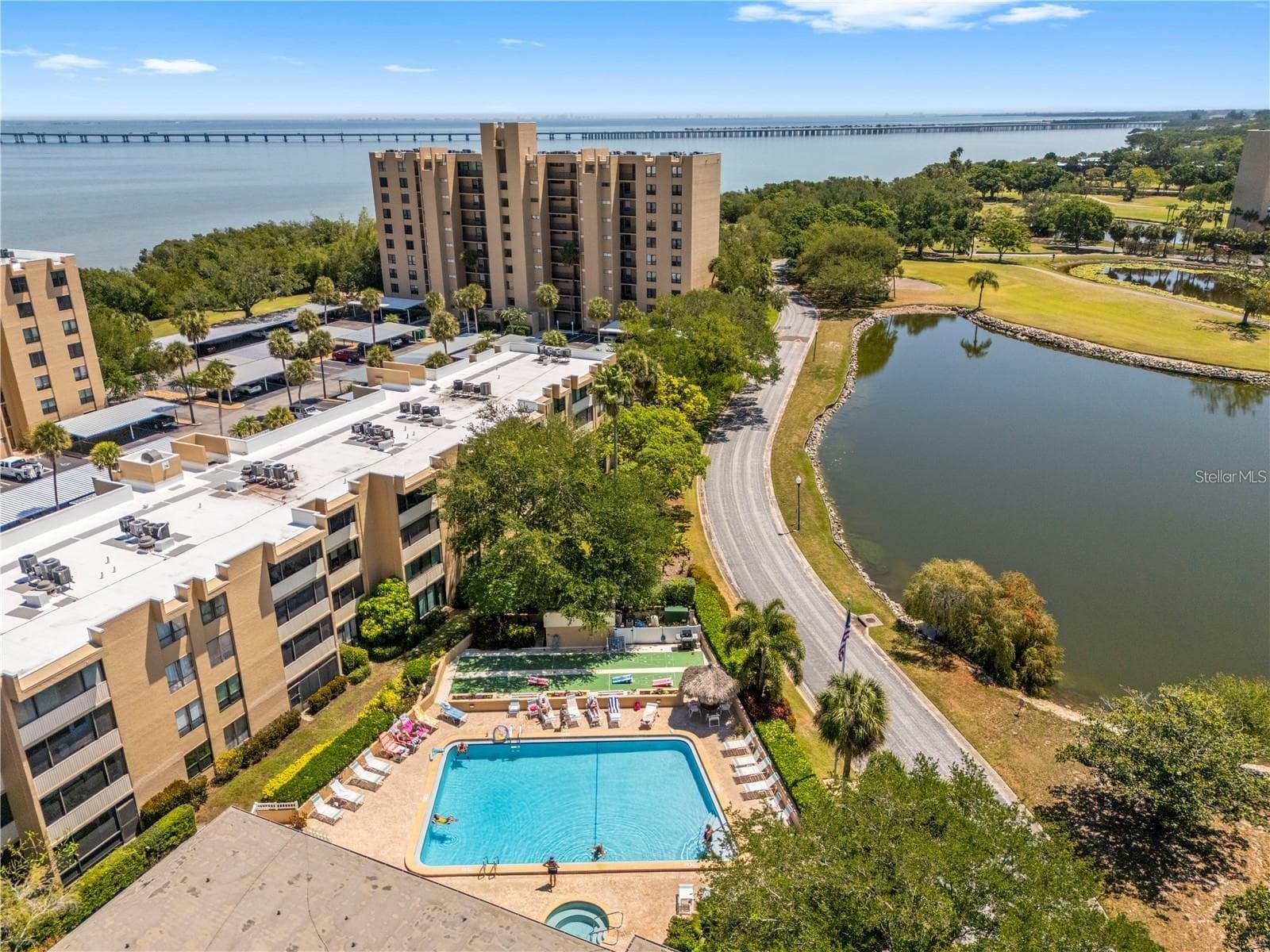 Condominium at 2618 COVE CAY DR #102, CLEARWATER, photo 20 of 38