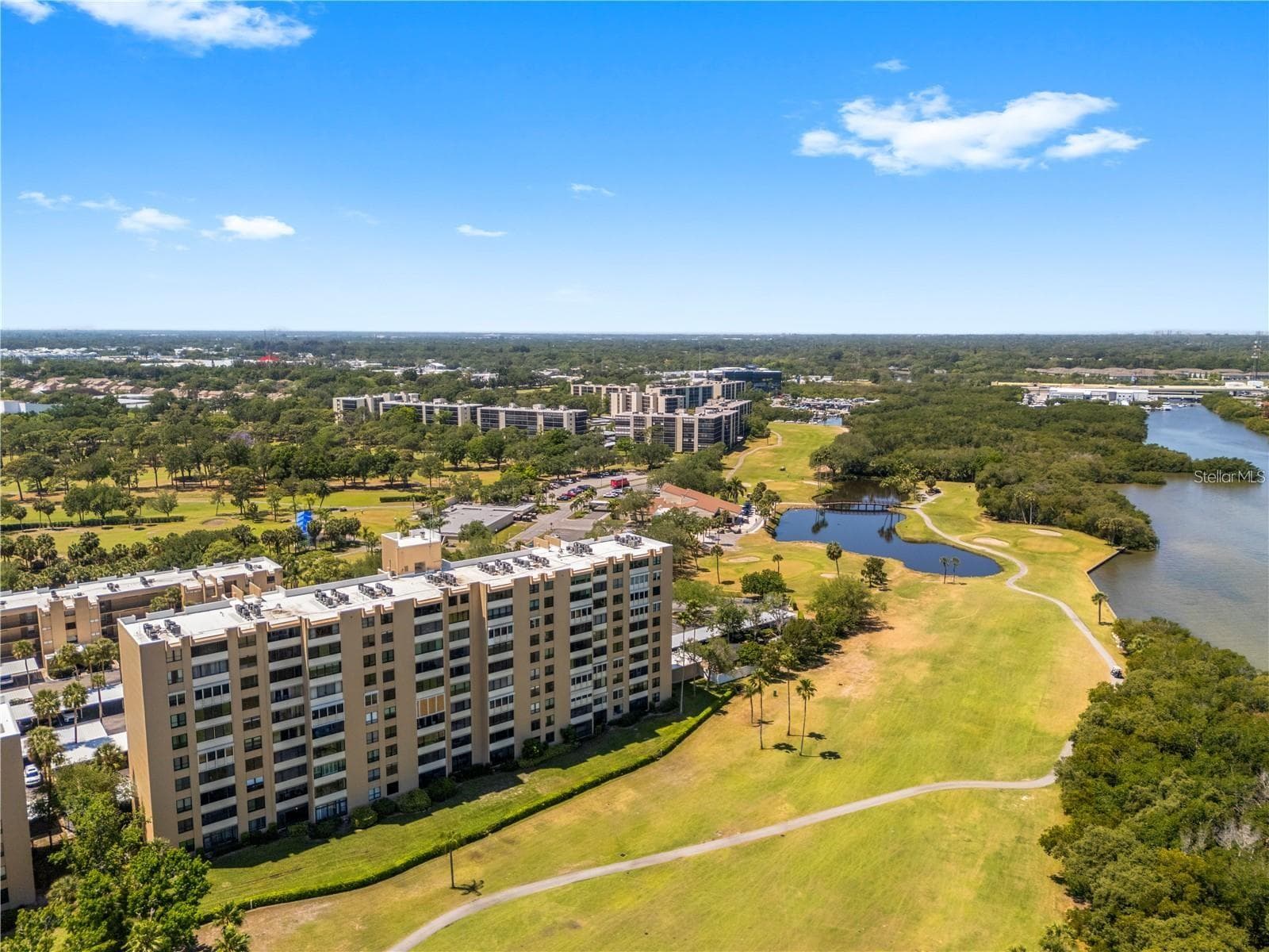 Condominium at 2618 COVE CAY DR #102, CLEARWATER, photo 26 of 38