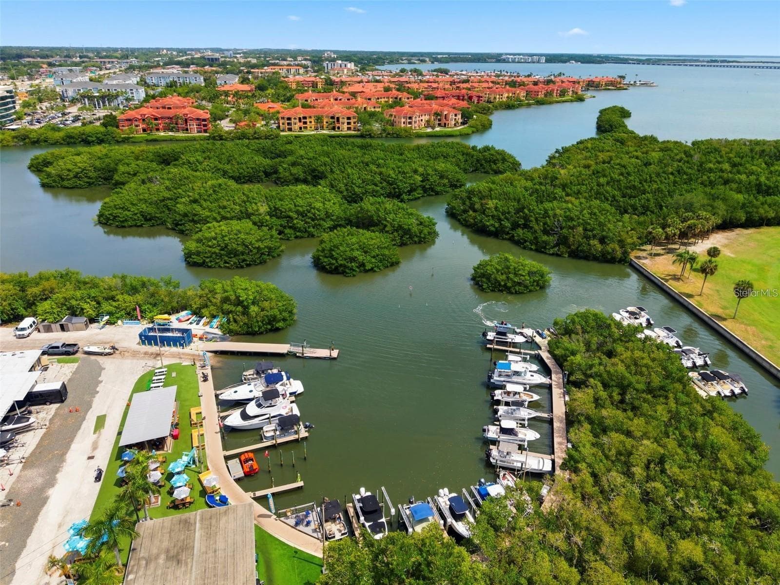 Condominium at 2618 COVE CAY DR #102, CLEARWATER, photo 31 of 38