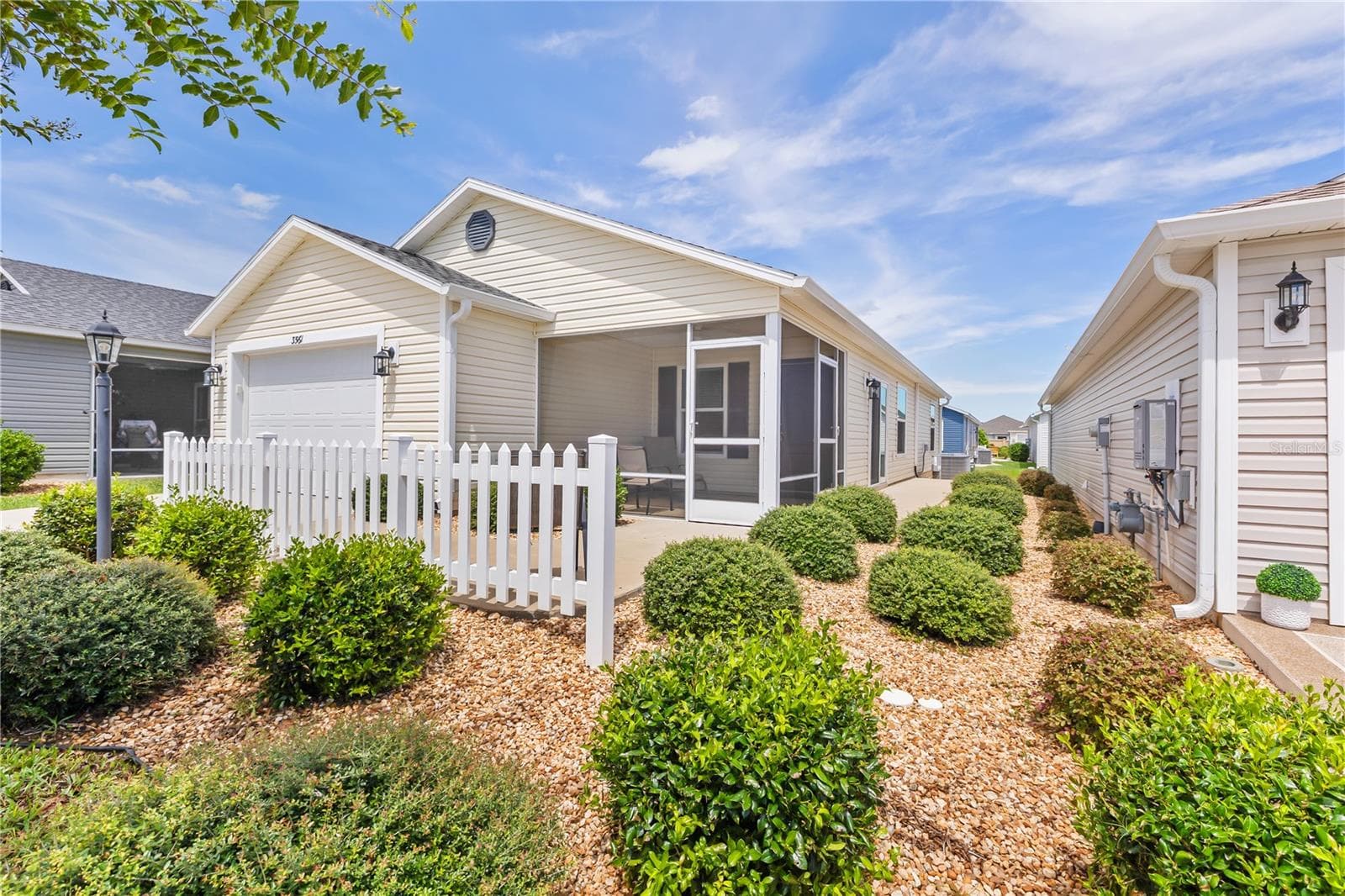 3561 COCHRAN ST
