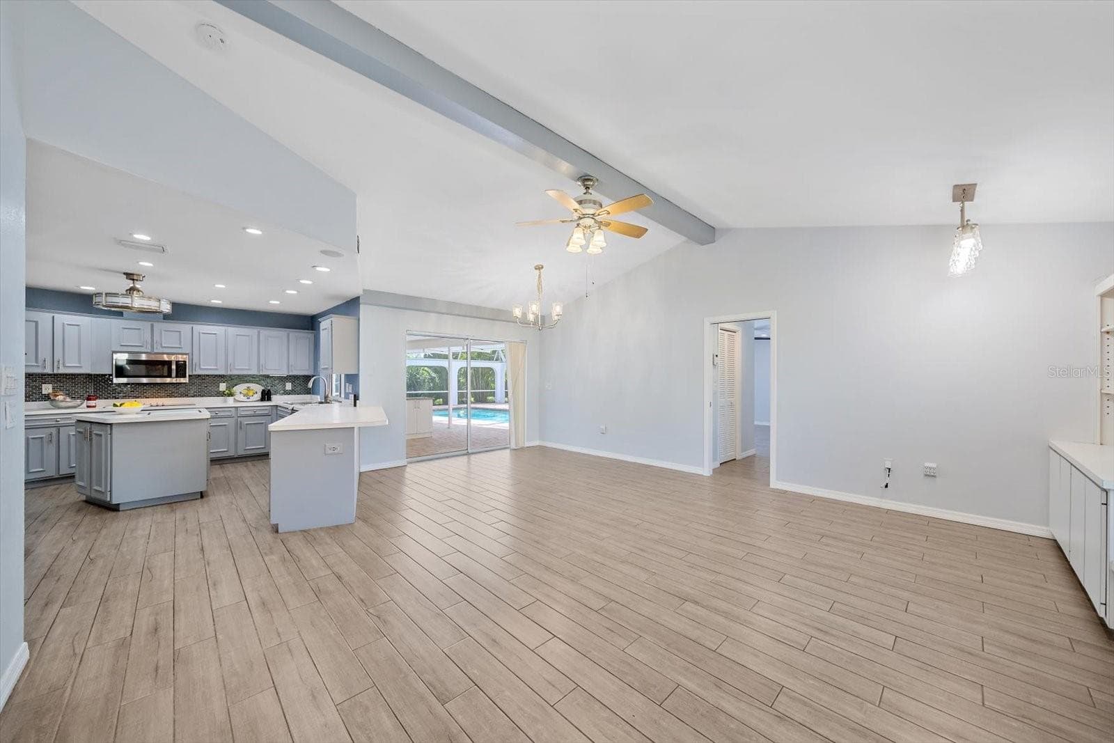 Single Family Residence at 6840 COUNTRY LAKES CIR, SARASOTA, photo 35 of 39