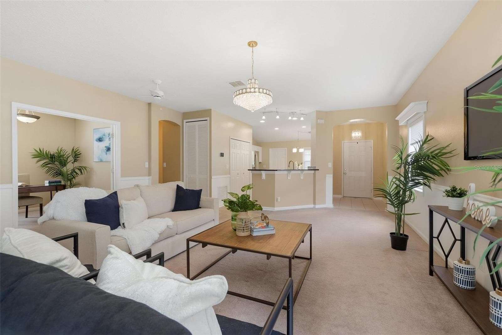 Single Family Residence at 226 STONINGTON WAY, DELAND, photo 3 of 45