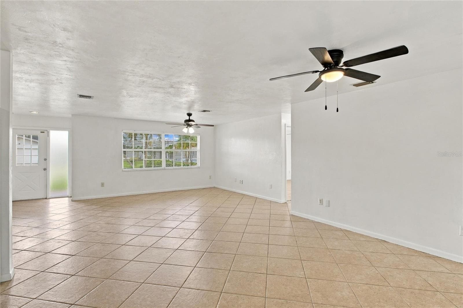 Single Family Residence at 7402 SEA ISLAND RD, FORT MYERS, photo 4 of 40