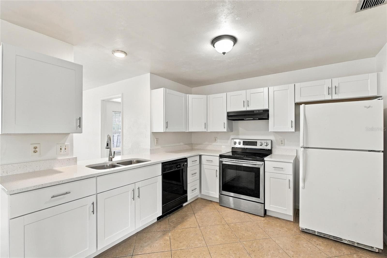 Single Family Residence at 7402 SEA ISLAND RD, FORT MYERS, photo 8 of 40