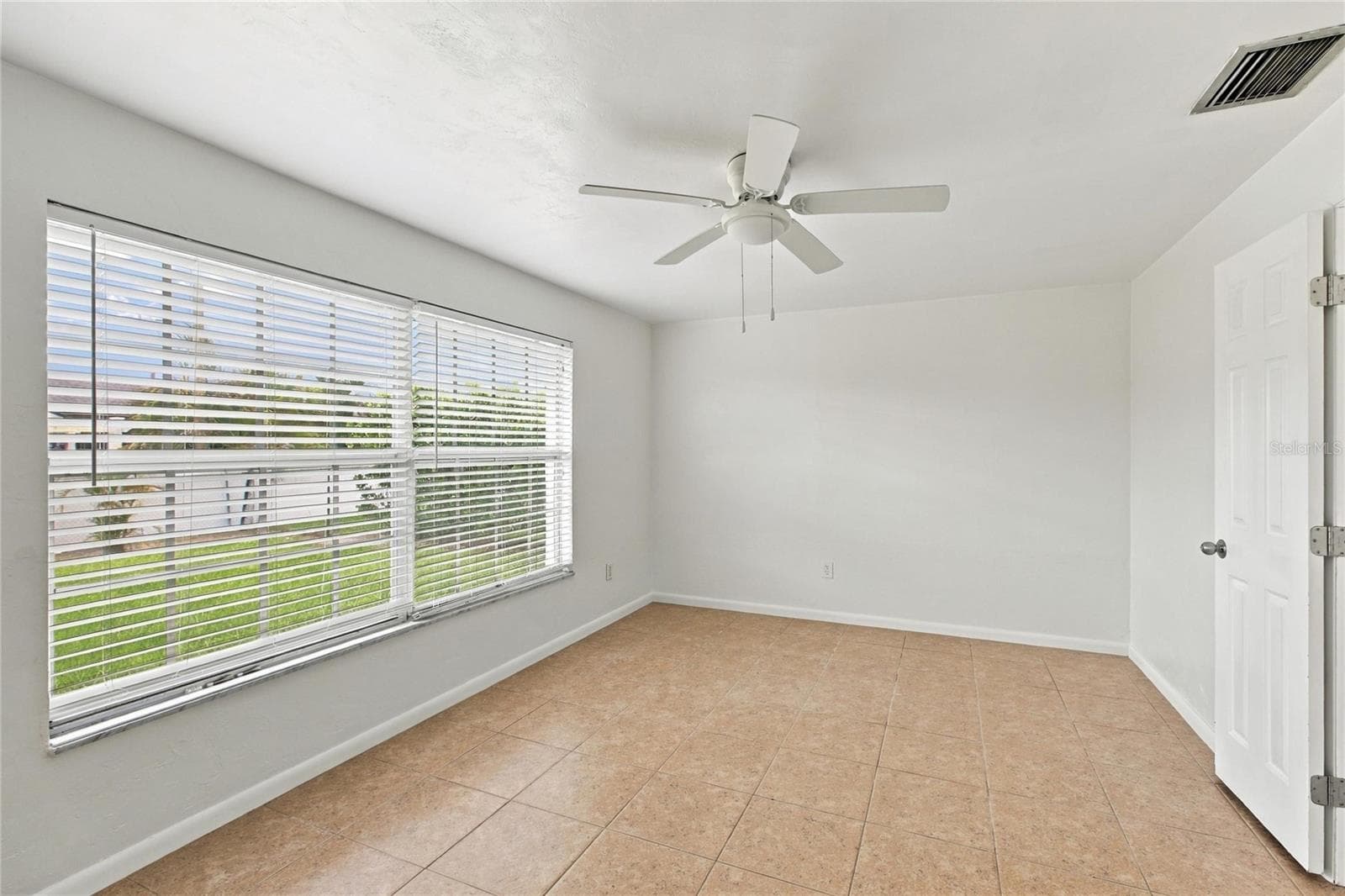 Single Family Residence at 7402 SEA ISLAND RD, FORT MYERS, photo 13 of 40
