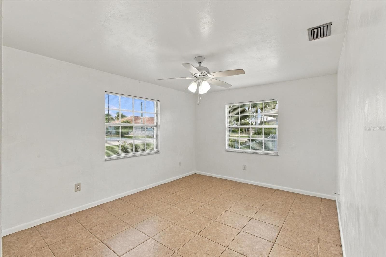 Single Family Residence at 7402 SEA ISLAND RD, FORT MYERS, photo 20 of 40