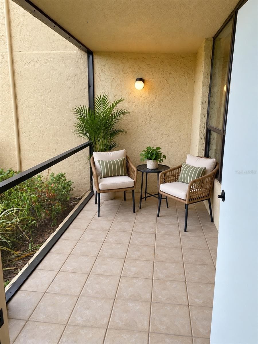 Virtual Staged - 2618 COVE CAY DR #102, CLEARWATER