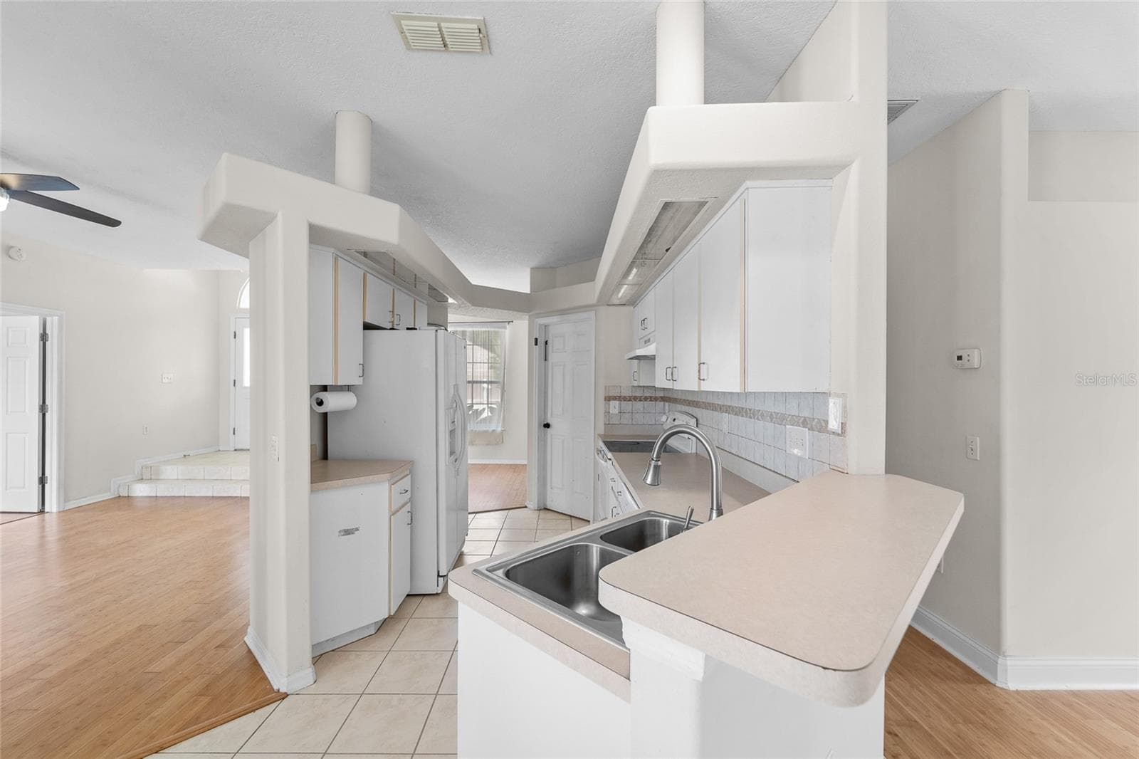 Single Family Residence at 7040 FRASCATI LOOP, WESLEY CHAPEL, photo 16 of 55