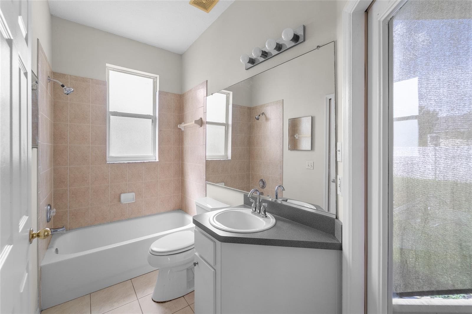 Guest Second Bathroom - 7040 FRASCATI LOOP, WESLEY CHAPEL