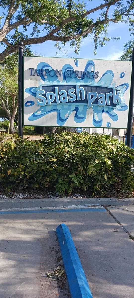 Tarpon Springs has a fun splash park - 229 DIXIE, TARPON SPRINGS
