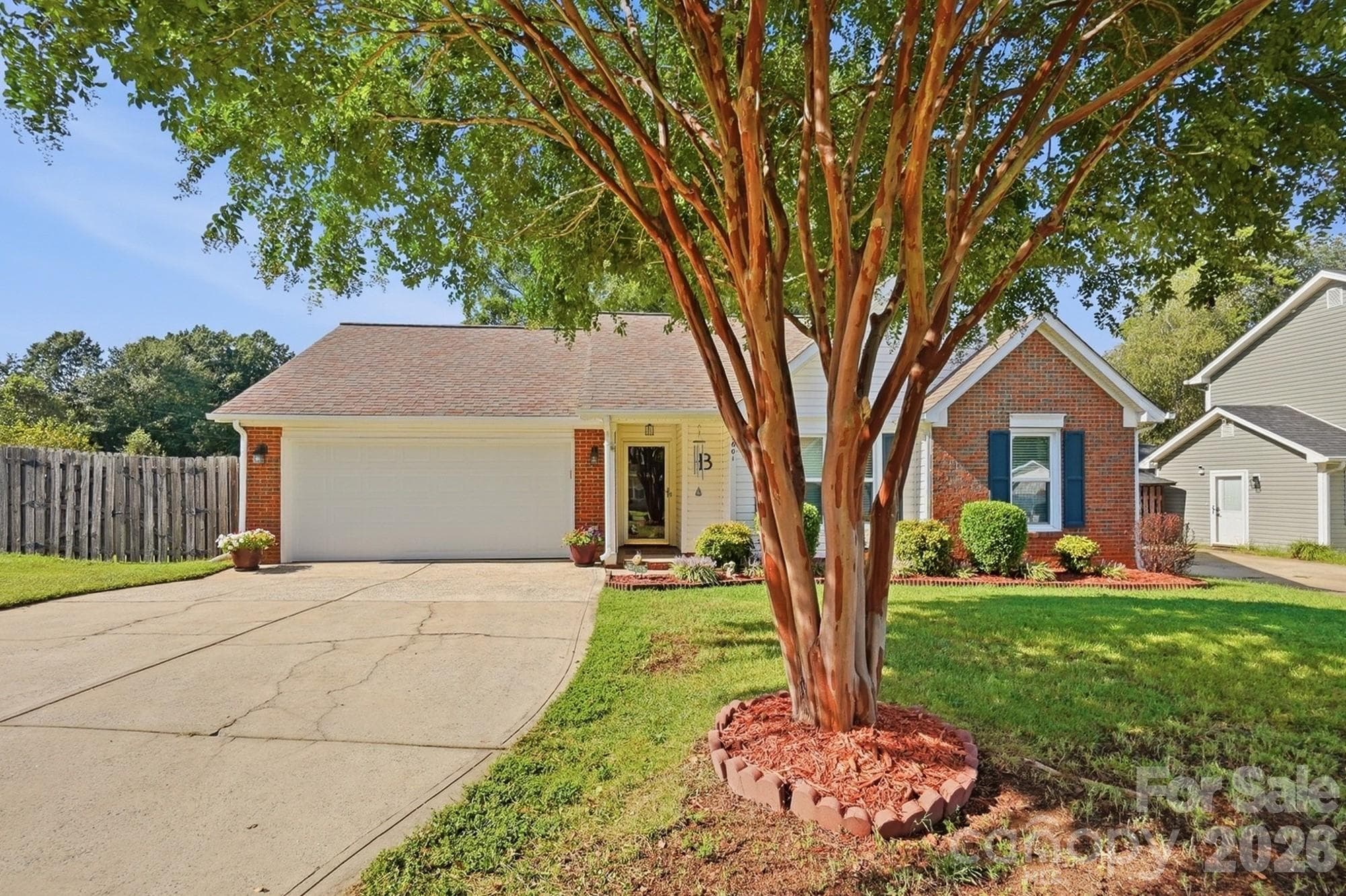 Single Family Residence at 7601 Gillman Court, Charlotte, photo 2 of 36