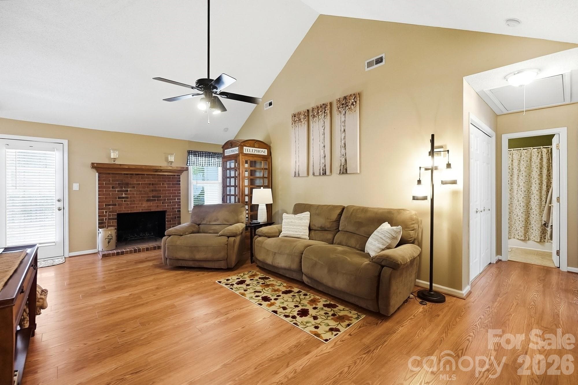 Single Family Residence at 7601 Gillman Court, Charlotte, photo 7 of 36
