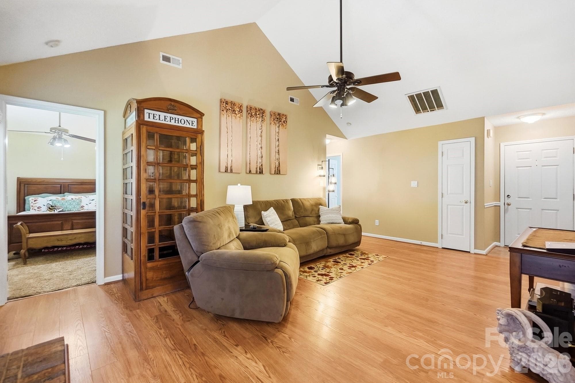 Single Family Residence at 7601 Gillman Court, Charlotte, photo 10 of 36