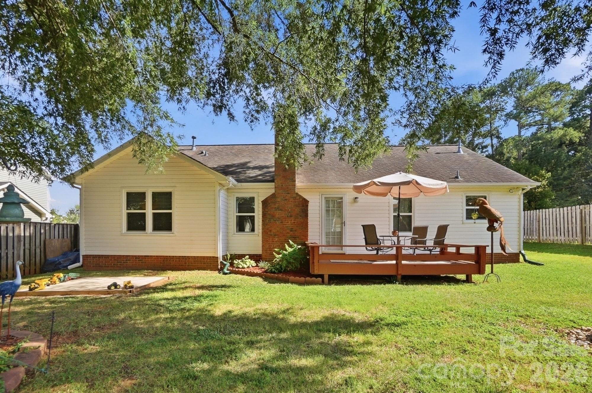 Single Family Residence at 7601 Gillman Court, Charlotte, photo 33 of 36