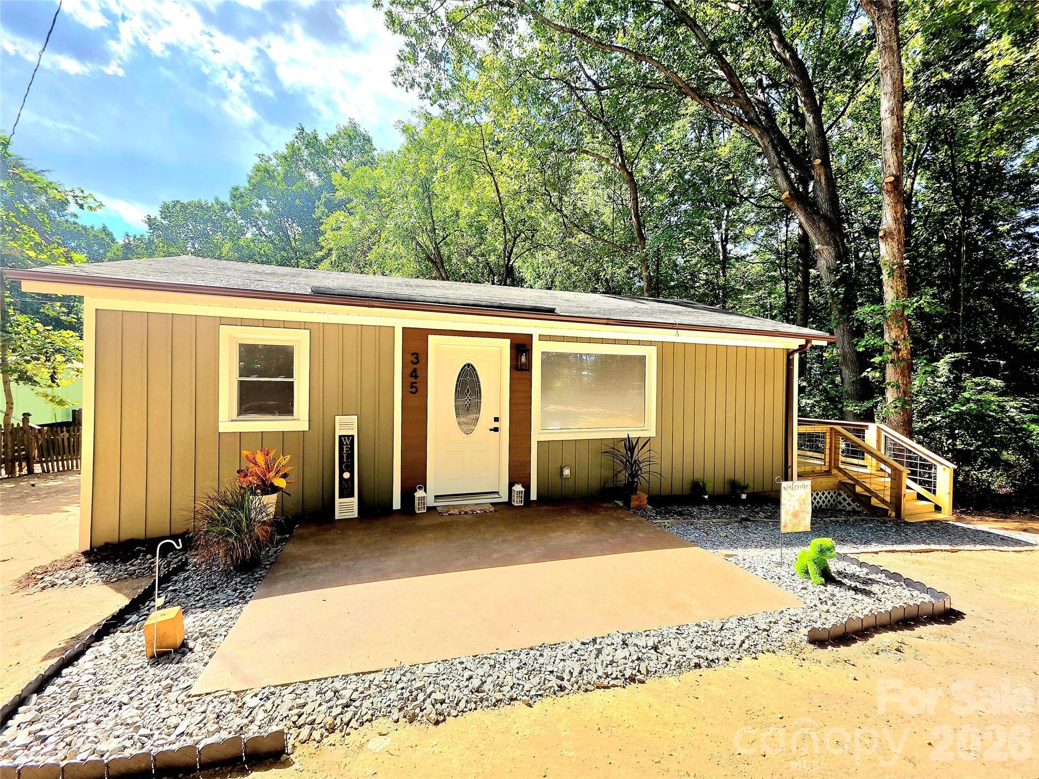 Single Family Residence at 345 EPPS Road, Fort Mill, photo 2 of 47