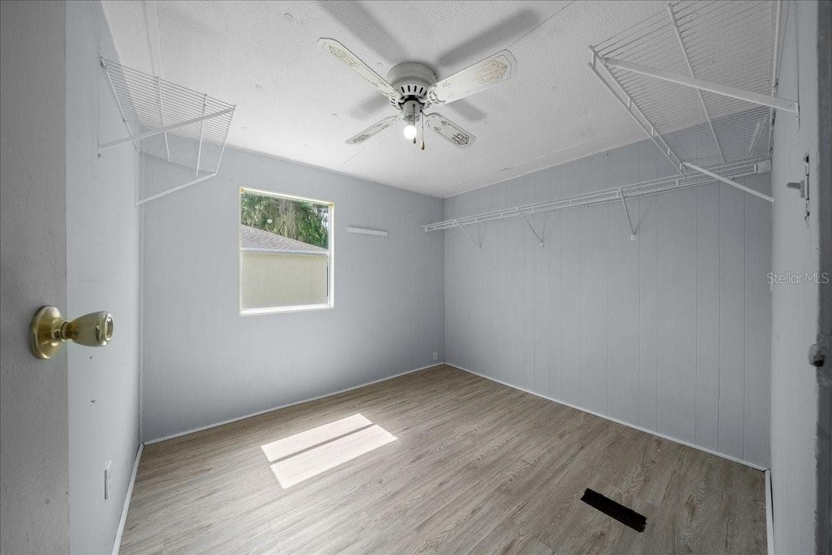 Guest Bedroom / Den - 1314 TEAKWOOD LN, LADY LAKE